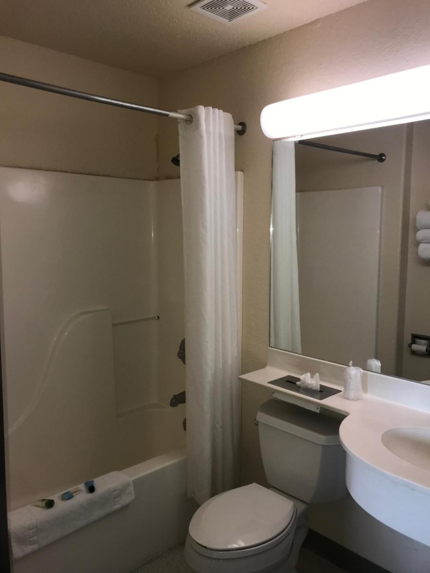 Chadron Inn & Suites Dış mekan fotoğraf