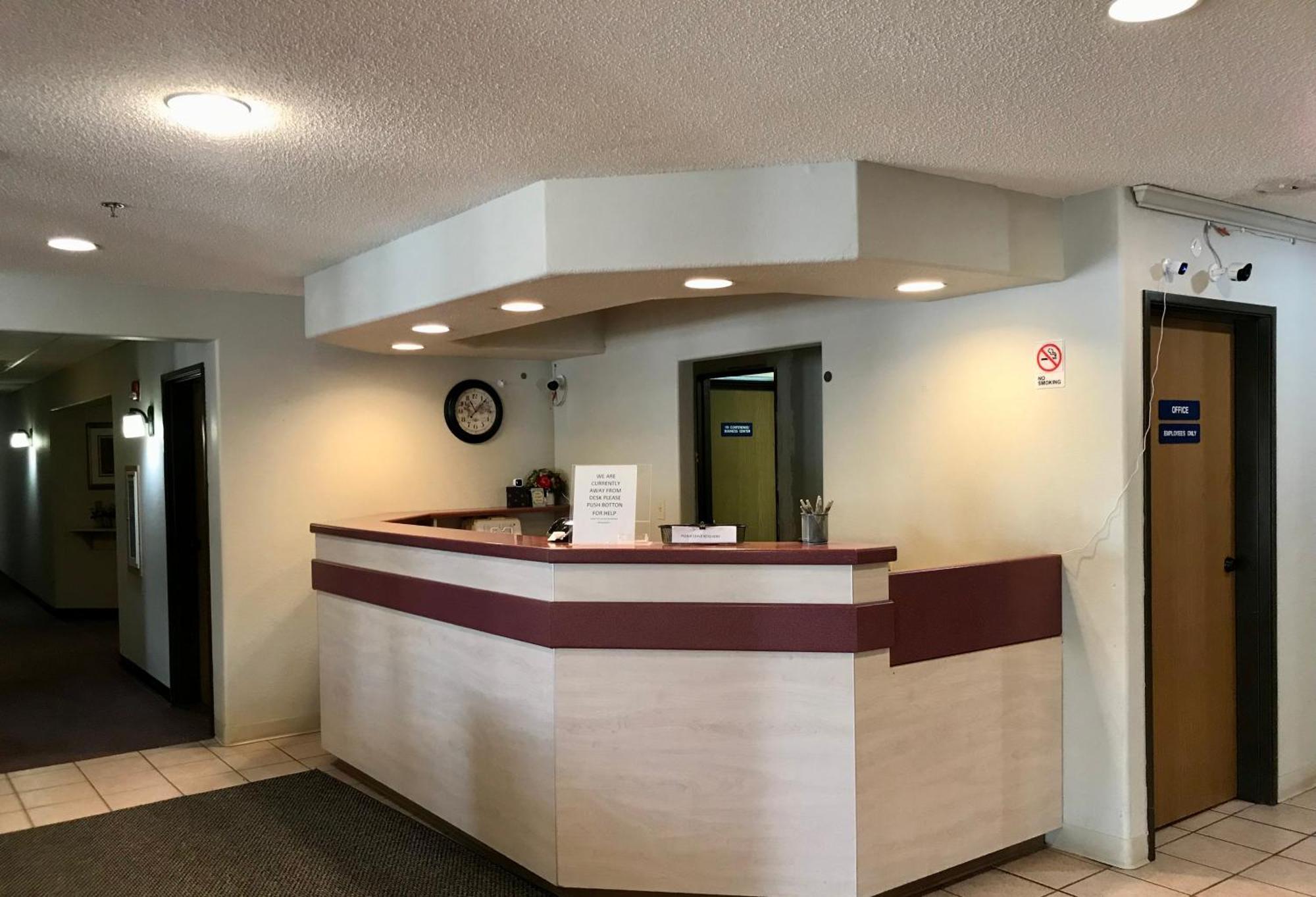 Chadron Inn & Suites Dış mekan fotoğraf